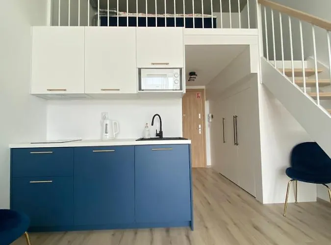 Wroclaw-lotnisko Apartment *